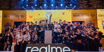 Chung kết realme Cup 2025: Eternity AOV lên ngôi vô địch và hành trình “Make it real.” đáng nhớ của cộng đồng esports Việt Nam