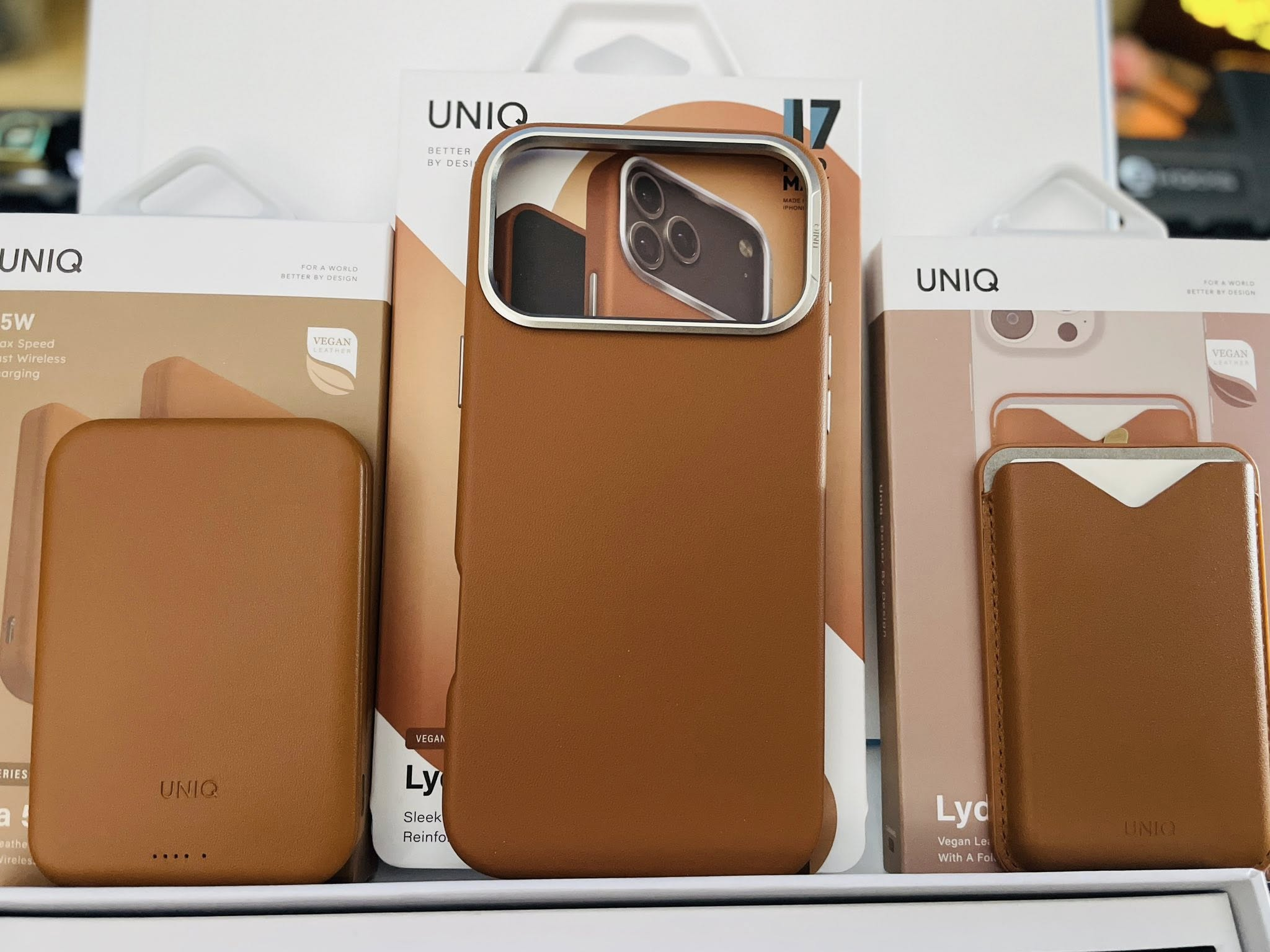 UNIQ CHÍNH THỨC RA MẮT BỘ SƯU TẬP PHỤ KIỆN CAO CẤP MỚI: KẾT HỢP TINH HOA THIẾT KẾ VÀ CÔNG NGHỆ BẢO VỆ HIỆN ĐẠI