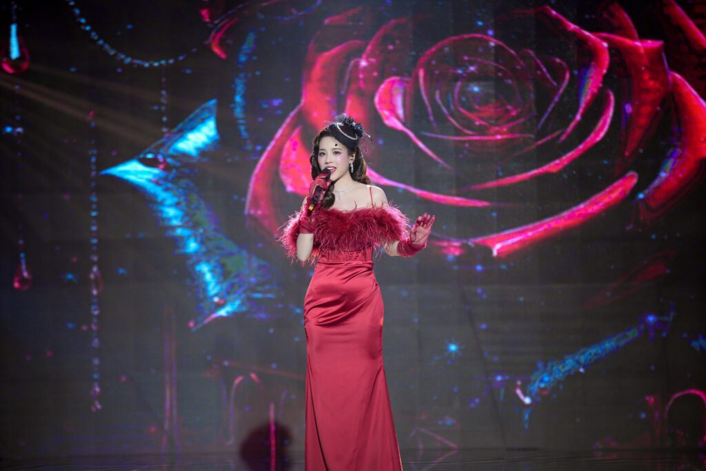 Danh ca Ngọc Sơn hết lời khen ngợi nữ ca sĩ N Ly: “Giọng em ngọt ngào lắm!”