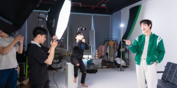 NGHỆ SĨ HUY CAO CHUẨN BỊ RA MẮT MV “BẮT ÁNH MẮT NỤ CƯỜI”: HÀNH TRÌNH TƯƠNG TƯ VỚI CÚ TWIST BẤT NGỜ