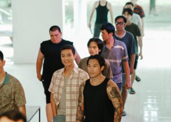 Quang Tuấn bị hành hạ không thương tiếc, hết chích điện đến đánh cho thương tích đầy mình trong trailer chính thức Thiên Đường Máu 