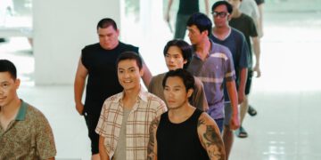 Quang Tuấn bị hành hạ không thương tiếc, hết chích điện đến đánh cho thương tích đầy mình trong trailer chính thức Thiên Đường Máu