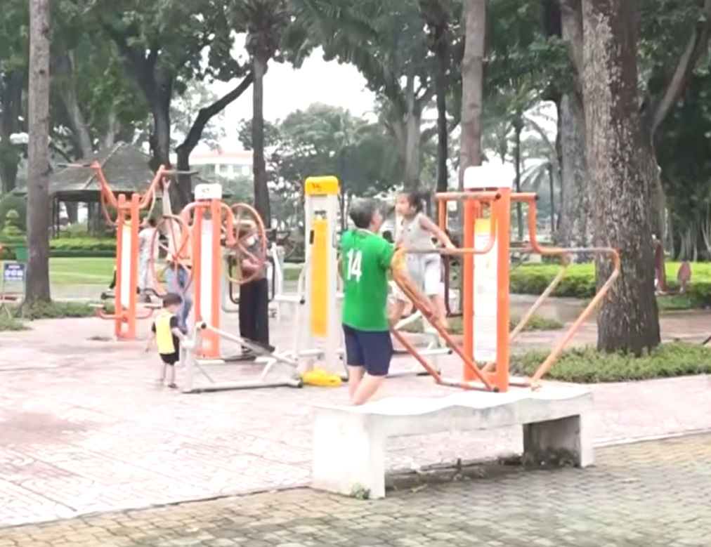 Quản Trị Sức Khỏe Kỷ Nguyên Số: Bộ Bí Kíp Xác Minh Thông Tin Trước Các Trào Lưu Giảm Cân Và Tự Điều Trị Sai Khoa Học Trên Mạng