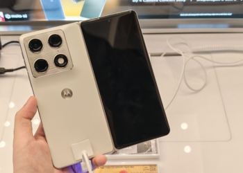 Motorola chính thức ra mắt razr fold tại Việt Nam: Chuẩn mực smartphone gập mới cho công việc và giải trí, giá 49,99 triệu đồng