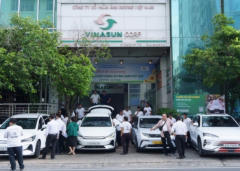 BYD NEG đào tạo kỹ năng vận hành xe điện cho 200 tài xế Vinasun