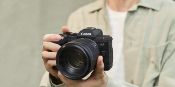 Canon giới thiệu EOS R8 Mark II Khơi nguồn khám phá, mở ra góc nhìn mới về thế giới