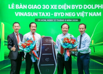 BYD NEG bàn giao 30 xe điện BYD Dolphin cho Vinasun Taxi: Bước tiến điện hóa giao thông công cộng