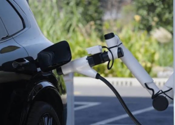 Công nghệ vi xung phục hồi mạ lithium và AI kiểm soát nhiệt độ trước 30 giây trên trạm sạc 2,25 MW của Geely