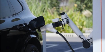 Công nghệ vi xung phục hồi mạ lithium và AI kiểm soát nhiệt độ trước 30 giây trên trạm sạc 2,25 MW của Geely