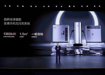 Mạng Lưới Sạc Siêu Tốc 1,5MW Của BYD Cán Mốc 10.000 Trạm Thay Đổi Cuộc Đua Hạ Tầng Xe Điện Toàn Cầu