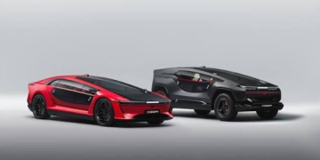 Liên Minh Công Nghệ BMW, Rimac Và Foxconn Hợp Lực Định Hình Cặp Đôi Xe Điện Ceer Exobot 850 Mã Lực