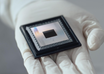 Google chip lượng tử Willow đạt bước ngoặt giảm lỗi theo cấp số nhân và định hình lại kiến trúc điện toán tương lai