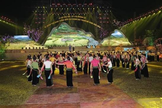 Sức hút du lịch cộng đồng Mường Lò mùa thu 2026: Khi di sản xòe Thái và sự hiếu khách trở thành thương hiệu