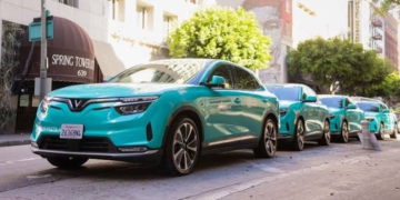 Nước cờ táo bạo của Vingroup tại Los Angeles: Dùng 500 xe điện VinFast và đội ngũ tài xế toàn thời gian để giải bài toán niềm tin khách hàng Mỹ