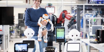 FAU đón nhận khoản tài trợ 500.000 USD từ NSF để thúc đẩy đào tạo nhân lực AI và Robotics