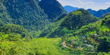 Sắc vàng thung lũng và nhịp quay cọn nước Pù Luông tháng 10 kiến tạo không gian nghỉ dưỡng sinh thái nguyên bản giữa núi rừng xứ Thanh